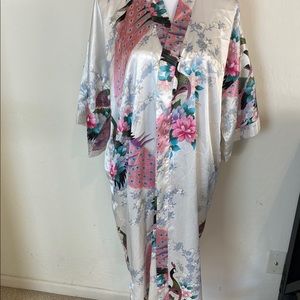 Beautiful vintage silk kimono